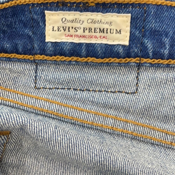 Levi's Ribcage Shorts Size 32 - Picture 15 of 15
